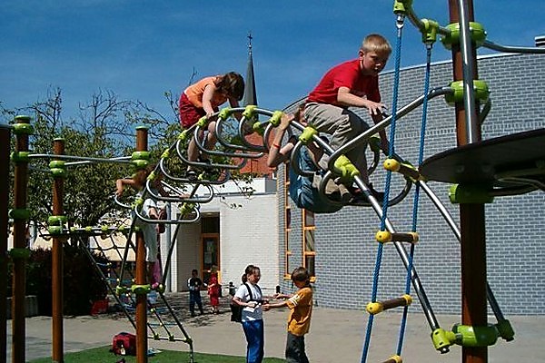 juego-infantil-ixo-proludic-escalada-con-cuerdas