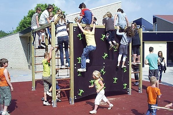 circuito-infantil-de-equilibrio-y-escalada